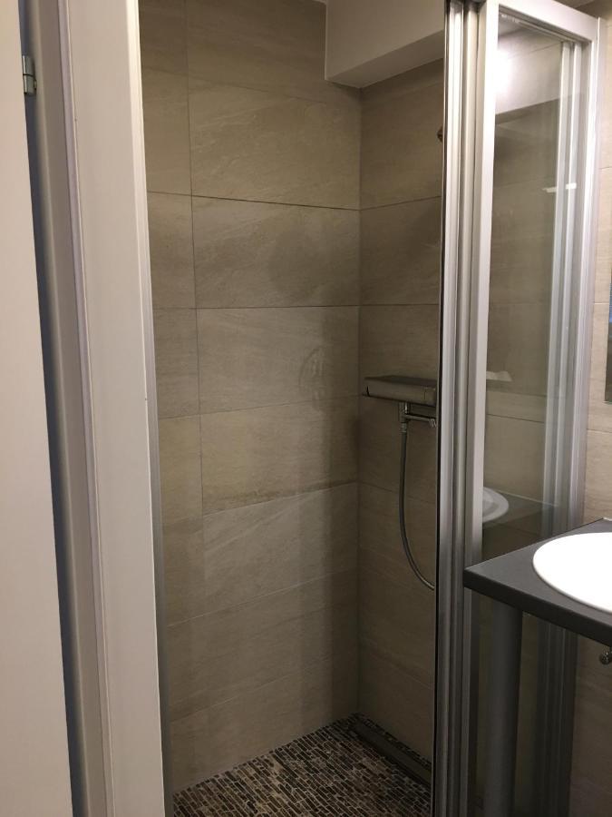 Апартаменти Cosy Flat In The Quiet Area With Own Garden, Free Parking And Direct Public Transport Link To The Centre Відень Екстер'єр фото